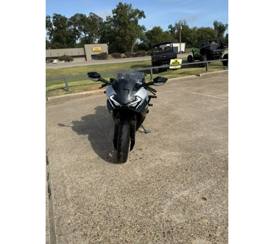 2025 CFMOTO 675SS