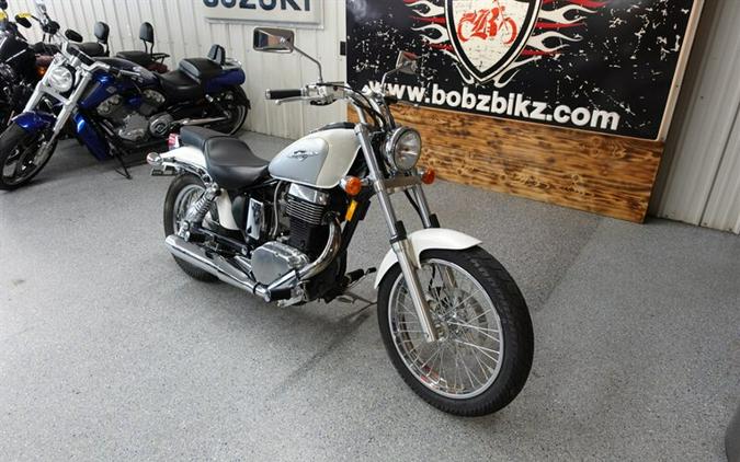 2009 Suzuki Boulevard S40