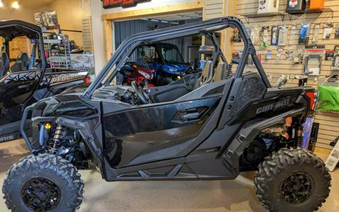 2023 Can-Am Maverick Sport DPS