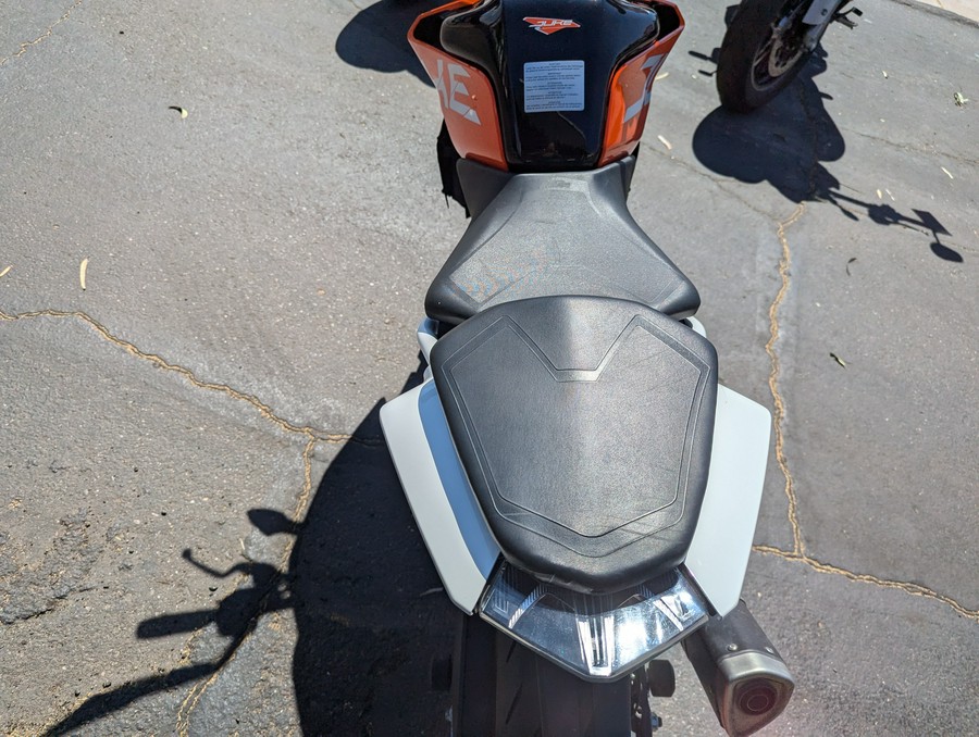 2017 KTM Duke 390