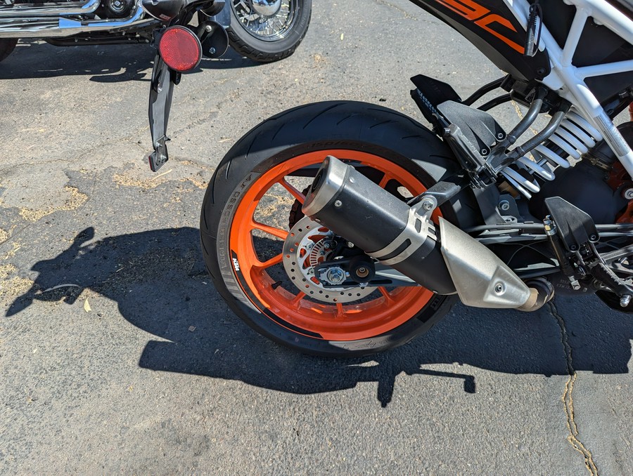 2017 KTM Duke 390