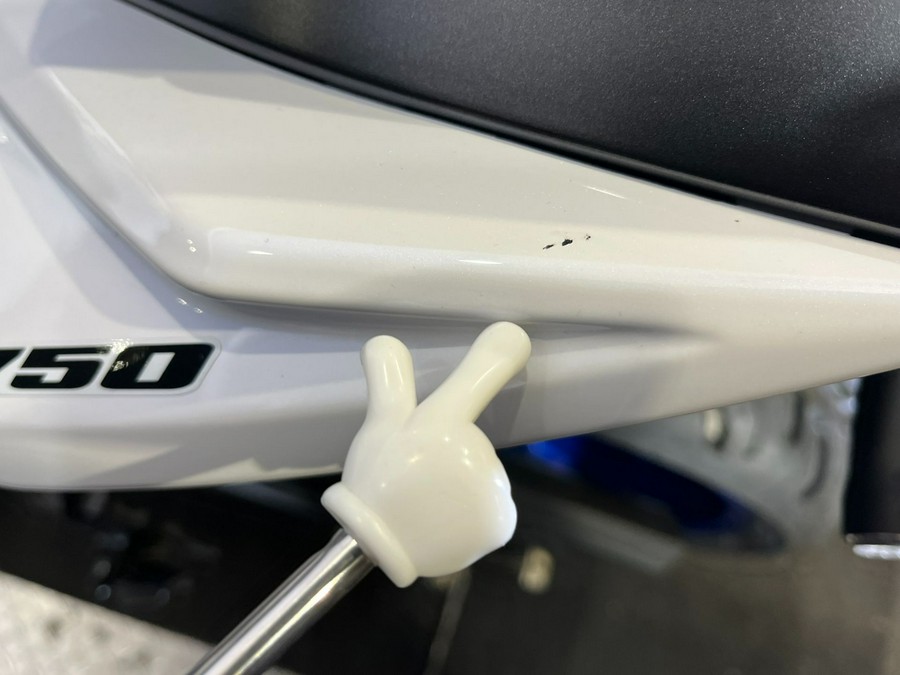 2019 Suzuki Motor of America Inc. GSX-S750 ABS