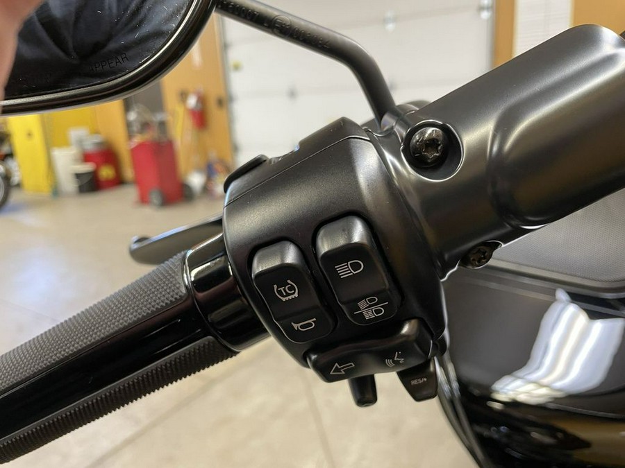 2024 Harley-Davidson® FLTRT - Road Glide® 3