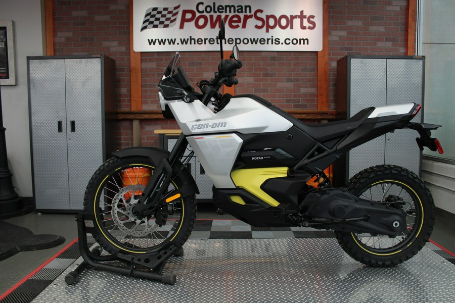 2025 Can-Am Origin® 73