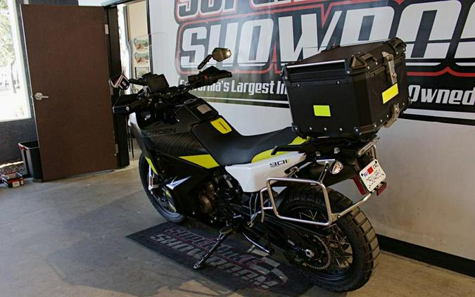 2022 Husqvarna® Norden 901