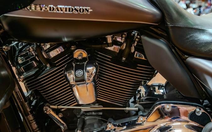 2017 Harley-Davidson Ultra Limited Grand American Touring FLHTK