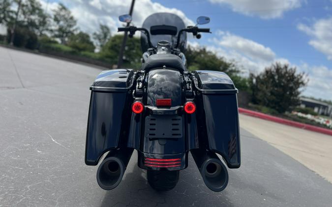 2025 Harley-Davidson® FLHRXS Road King® Special Vivid Black 615335