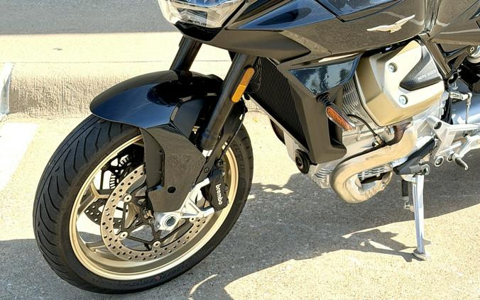 2024 Moto Guzzi V100