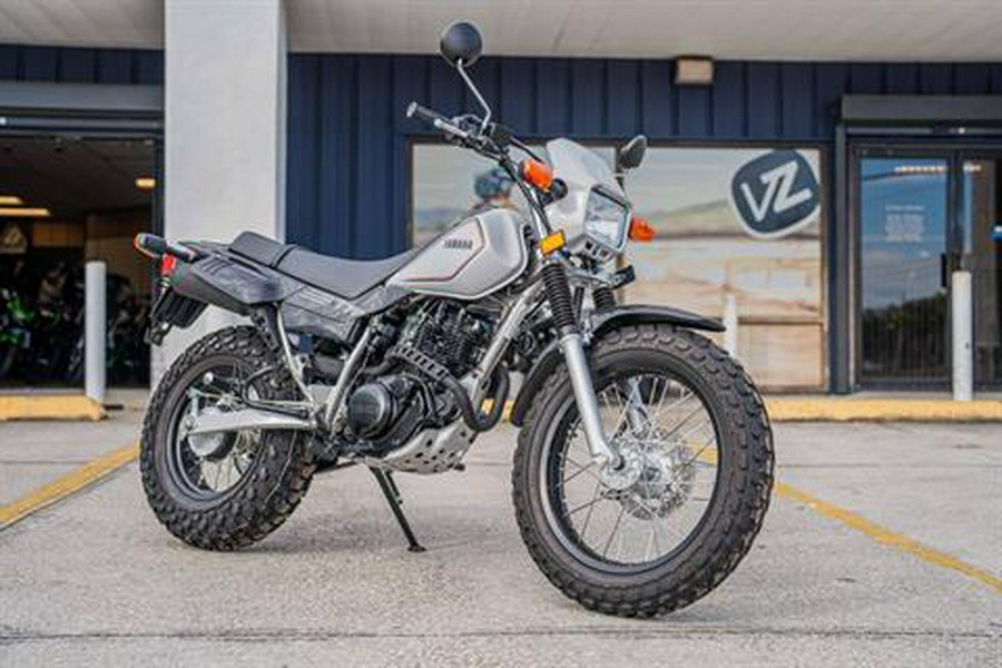 2025 Yamaha TW200