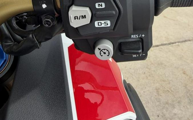 2025 Honda® Africa Twin Adventure Sports ES DCT