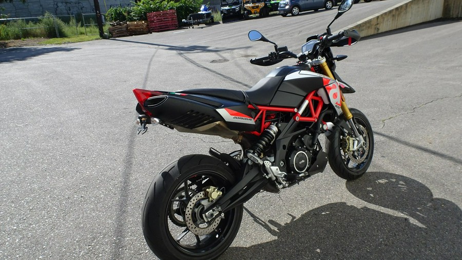 2018 Aprilia Dorsoduro 900