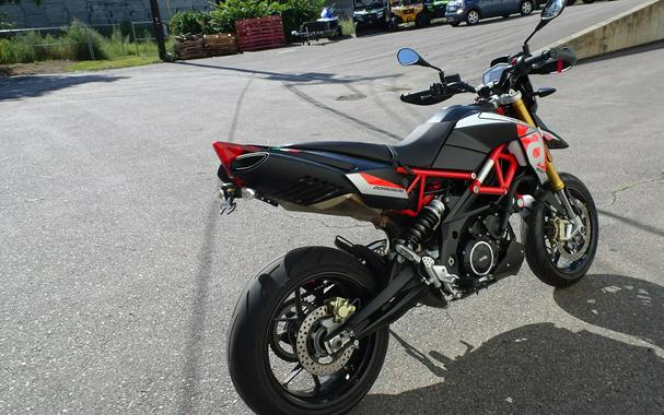 2018 Aprilia Dorsoduro 900