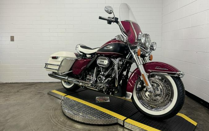 2023 Harley-Davidson® Electra Glide® Highway King HIFI MGNTA/BWHT