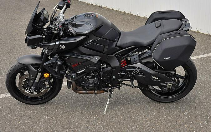 2017 YAMAHA FZ-10