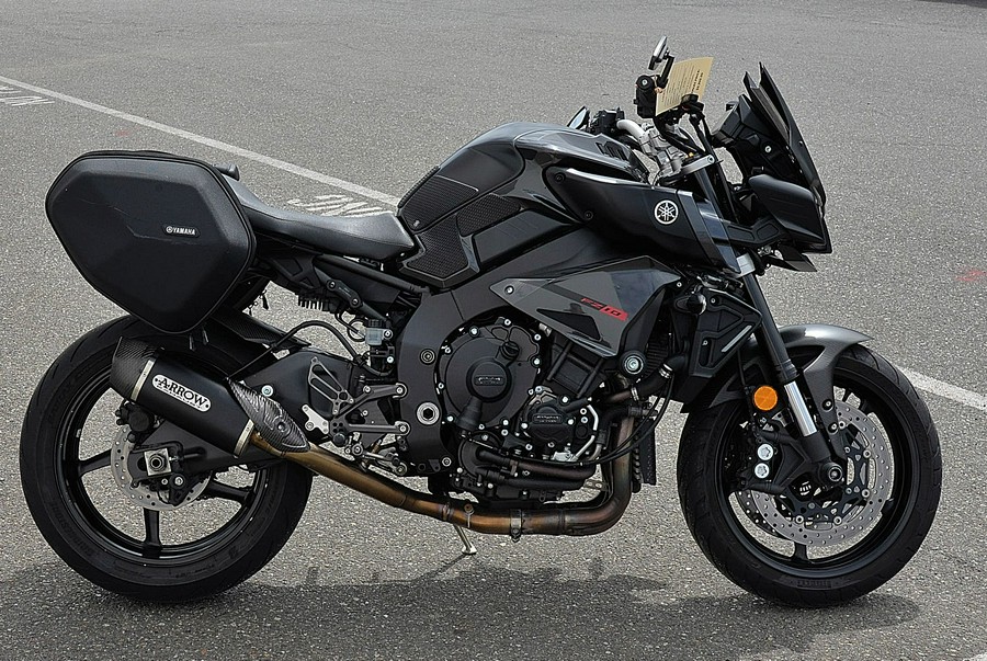 2017 YAMAHA FZ-10