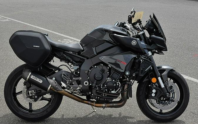 2017 YAMAHA FZ-10