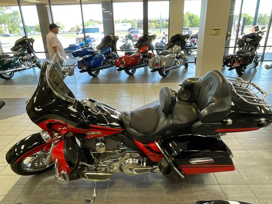 2016 Harley-Davidson CVO Limited