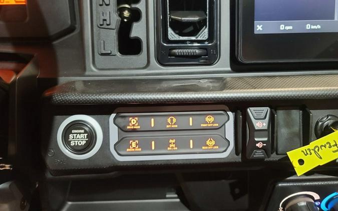 2026 Can-Am Defender MAX LONE STAR CAB HD11