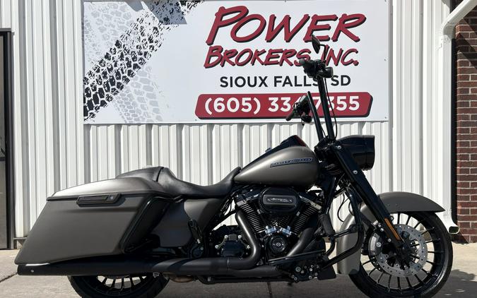 2018 HARLEY DAVIDSON FLHRXS ROAD KING SPECIAL