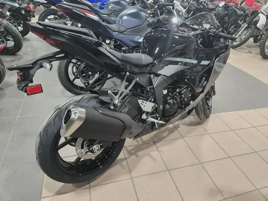 2026 KAWASAKI NINJA ZX-6R