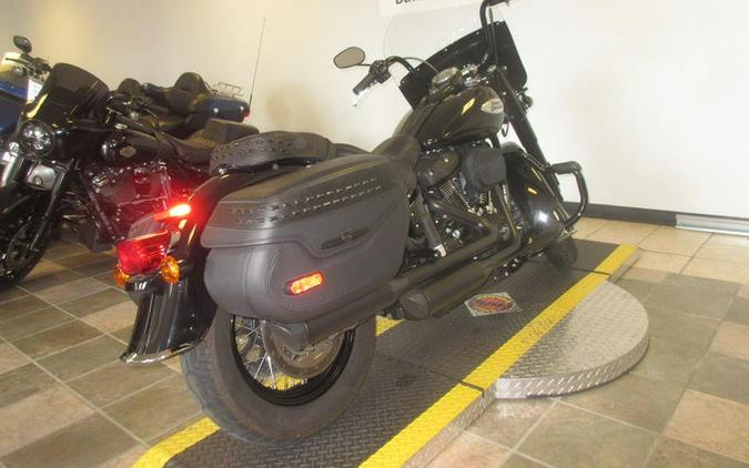 2023 Harley-Davidson® FLHCS - Heritage Classic