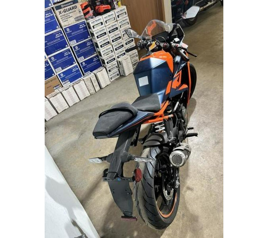 2022 KTM RC 390