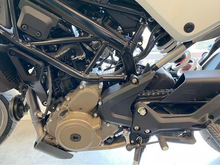 2023 Husqvarna Motorcycles VITPILEN 401