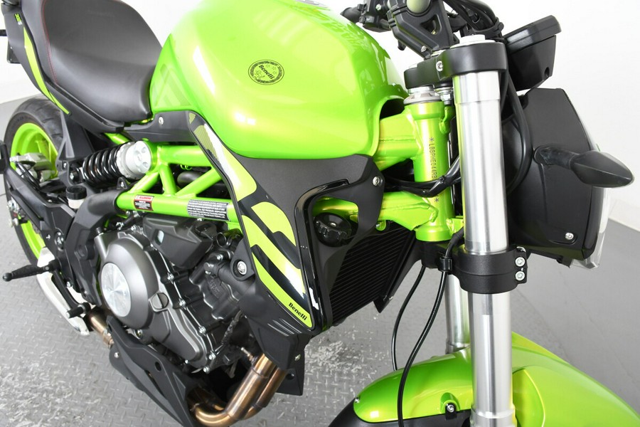 2024 Benelli 302S