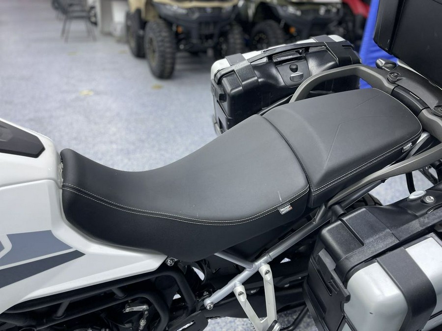 2022 Triumph Tiger 900 GT Low Pure White