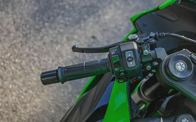 2026 KAWASAKI NINJA ZX-6R