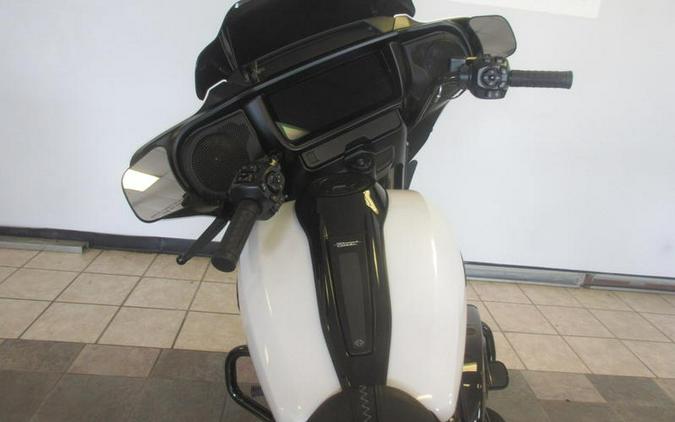 2025 Harley-Davidson® FLHX - Street Glide®