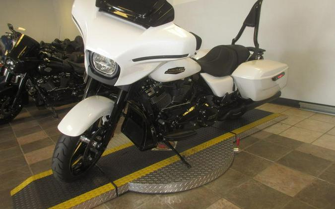 2025 Harley-Davidson® FLHX - Street Glide®