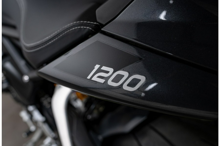2025 Triumph Speed Triple 1200 RS