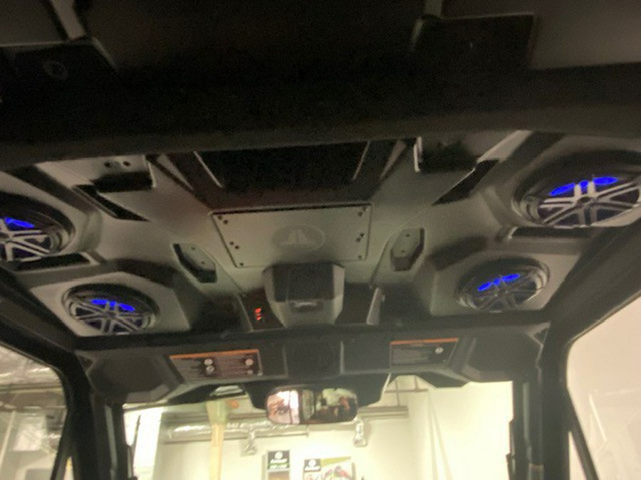 2026 Can-Am SSV DEF MAX TEXCAB 65 HD11 BK HB 26 Limited HD11