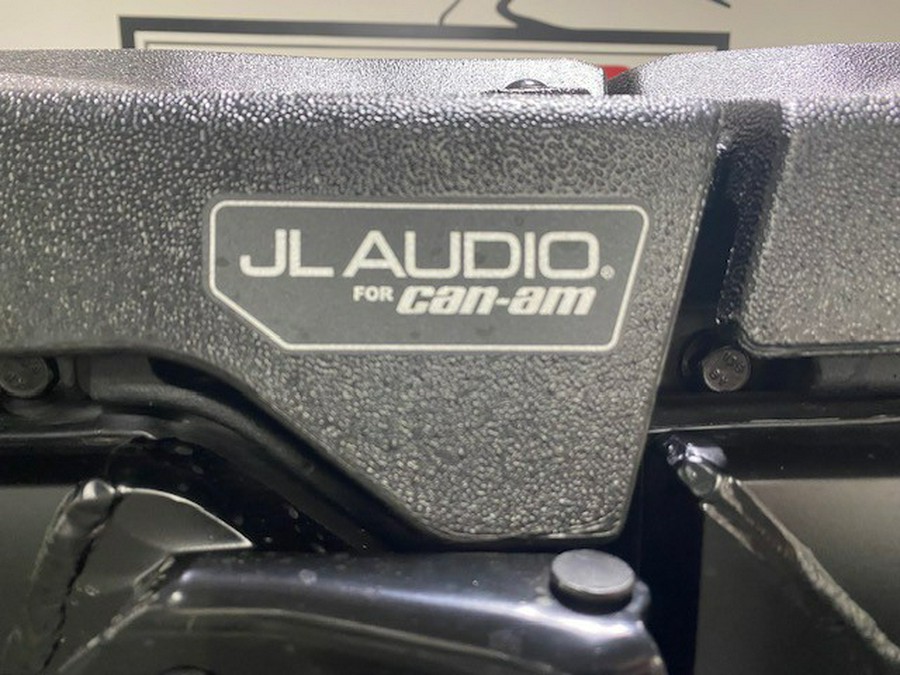 2026 Can-Am SSV DEF MAX TEXCAB 65 HD11 BK HB 26 Limited HD11