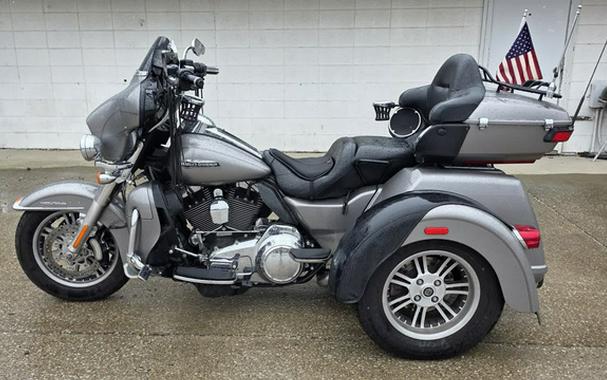 2016 Harley-Davidson Trike FLHTCUTG Tri Glide Ultra