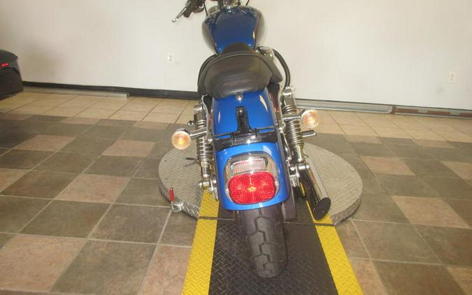 2004 Harley-Davidson® XL883C - Sportster® Custom 883