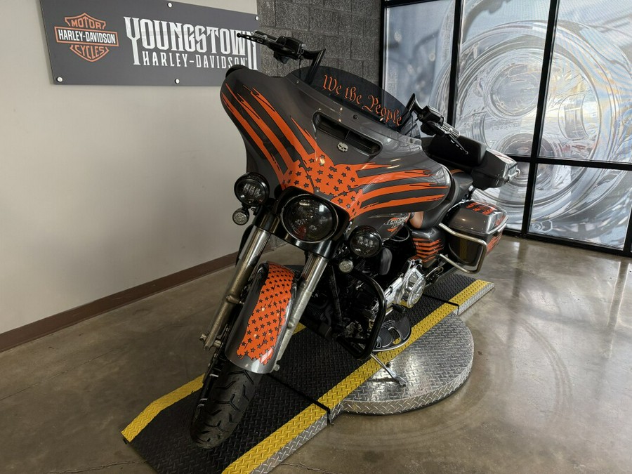 2014 Harley-Davidson® Street Glide® FLHX