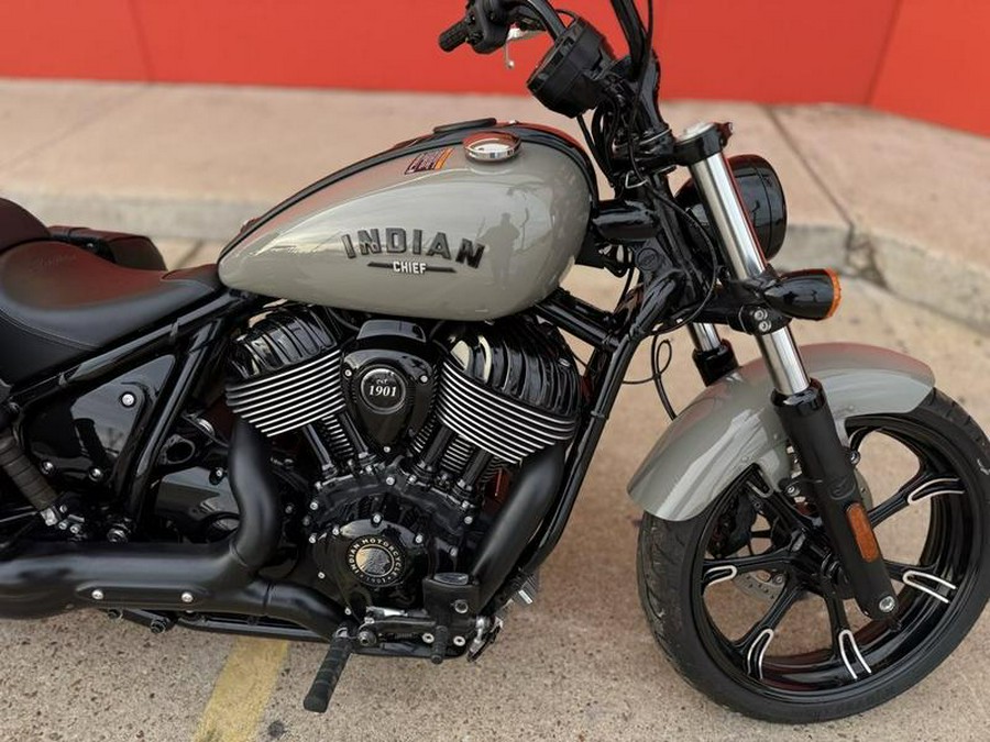2023 Indian Motorcycle® Chief® Black Metallic