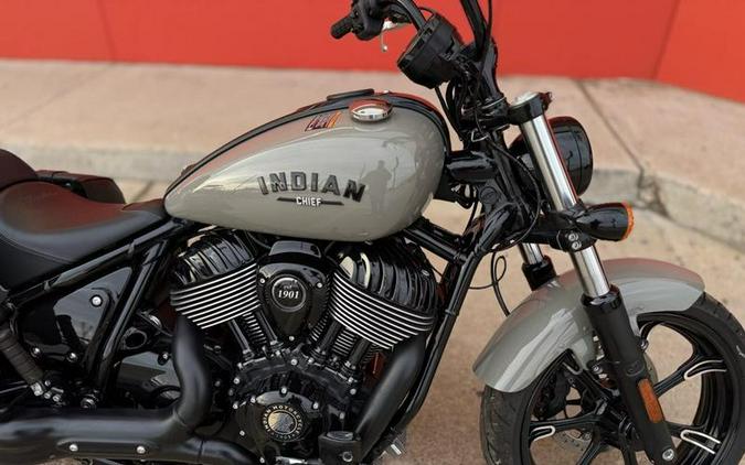 2023 Indian Motorcycle® Chief® Black Metallic