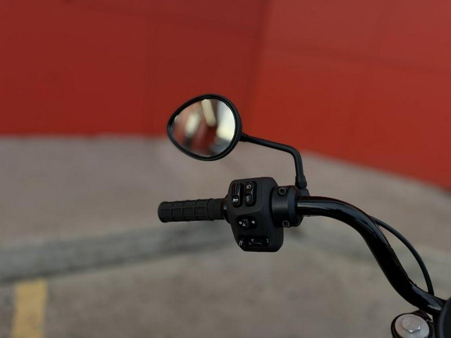 2023 Indian Motorcycle® Chief® Black Metallic