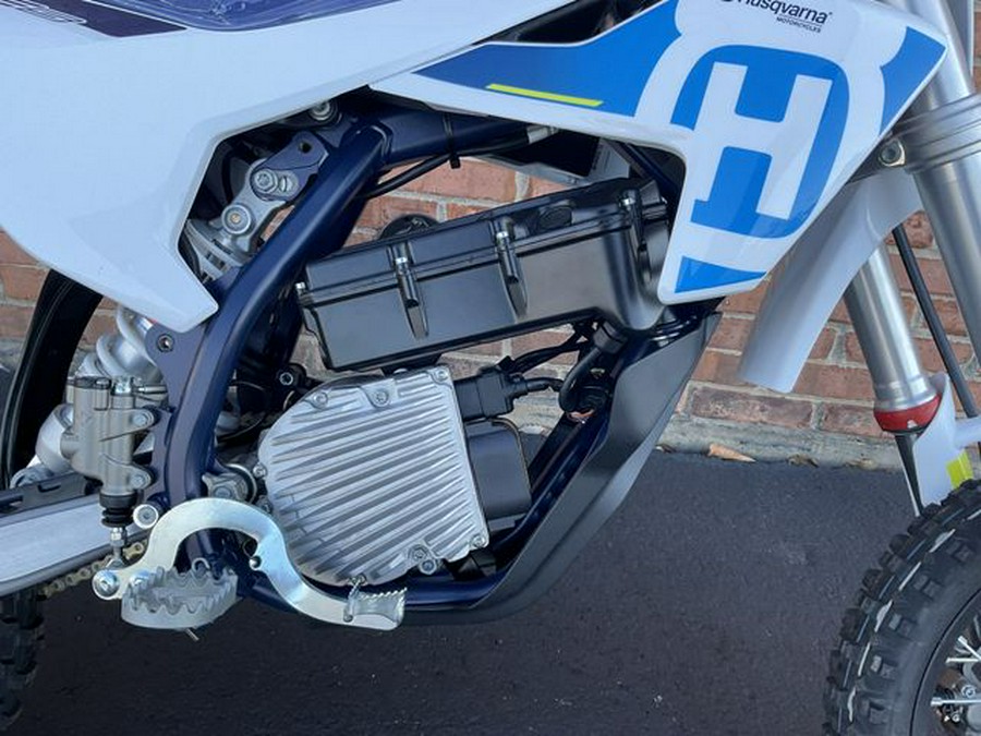 2024 Husqvarna EE 5