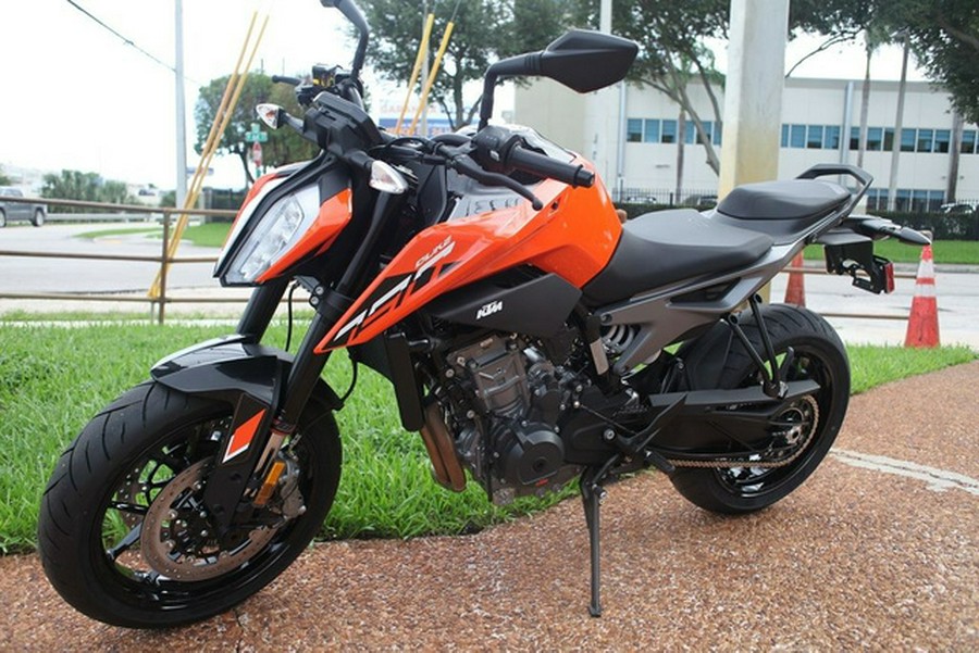 2024 KTM 790 Duke