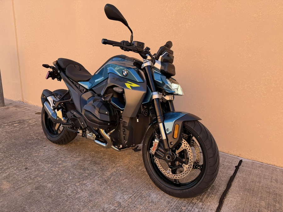2026 BMW R 1300 R