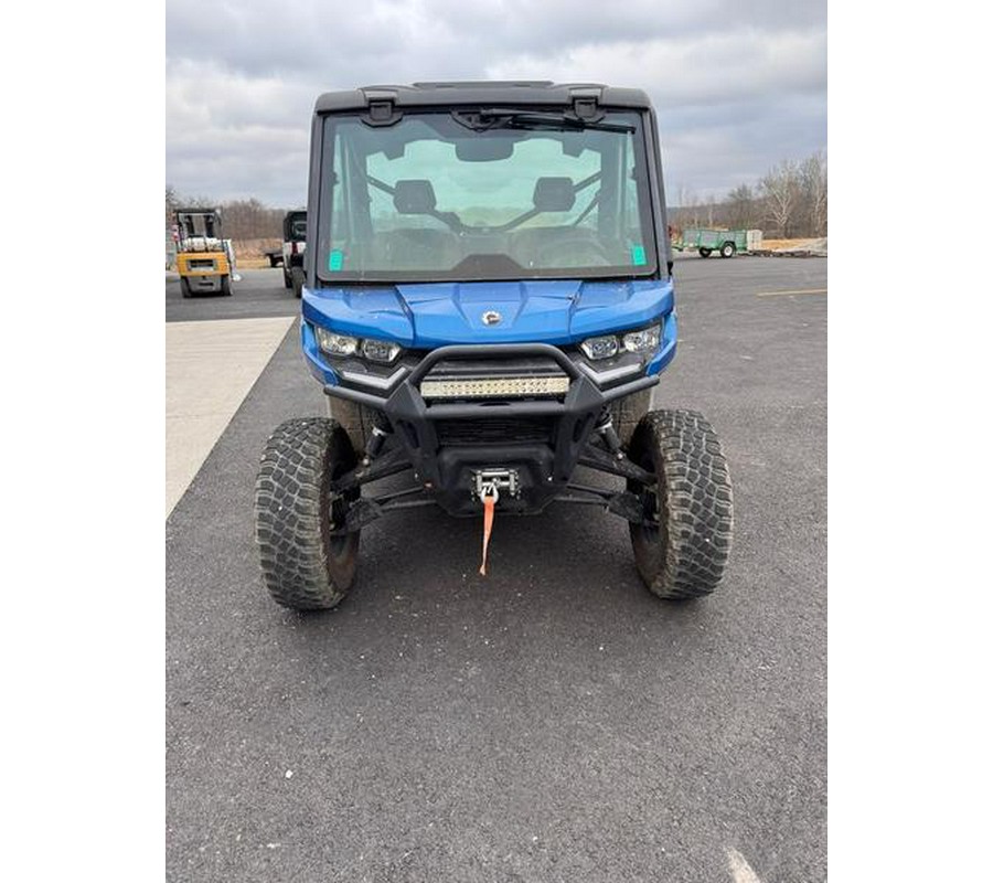 2023 Can-Am® Defender 6x6 Limited HD10