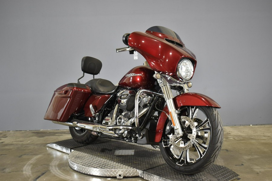 2017 Harley-Davidson Street Glide Velocity red
