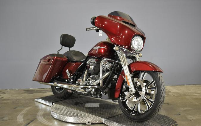 2017 Harley-Davidson Street Glide Velocity red