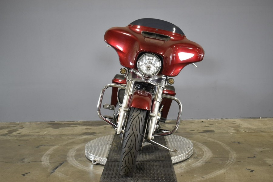2017 Harley-Davidson Street Glide Velocity red