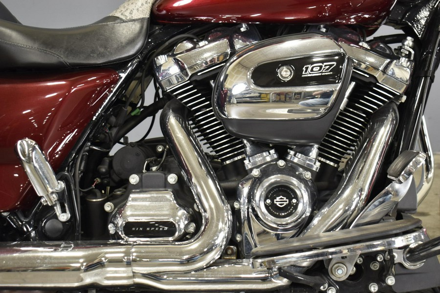 2017 Harley-Davidson Street Glide Velocity red