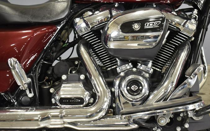 2017 Harley-Davidson Street Glide Velocity red